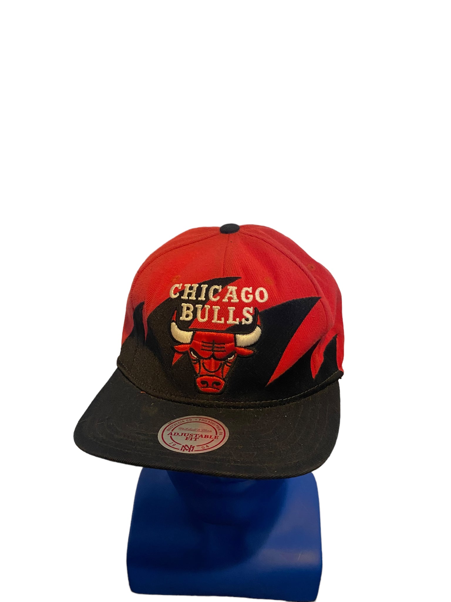 Chicago Bulls Hat Cap Snapback Black Red Shark Tooth NBA Basketball Mens Mitchell & ness
